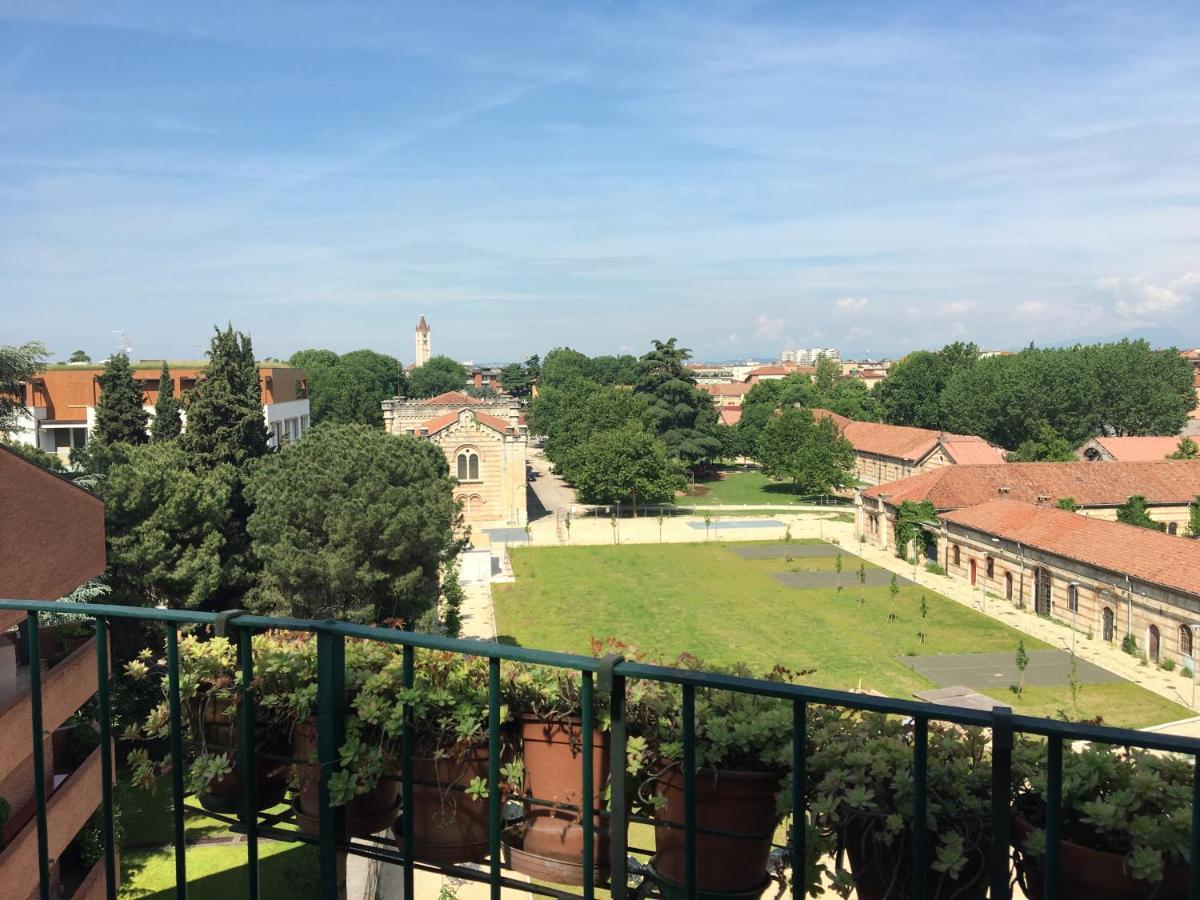 Adige Penthouse Aparthotel Verona Bagian luar foto