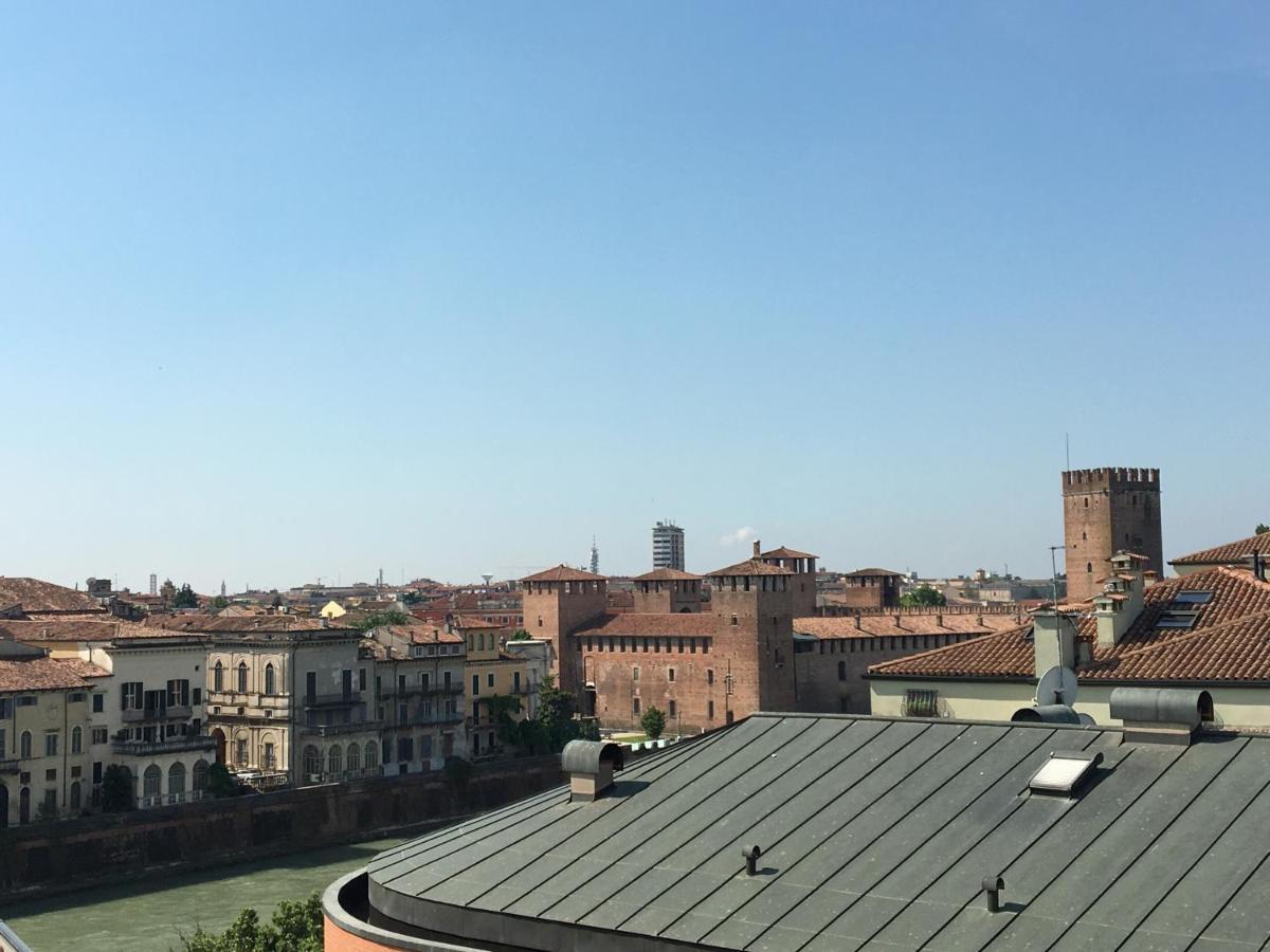 Adige Penthouse Aparthotel Verona Bagian luar foto